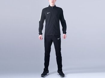 Спортивный костюм Nike